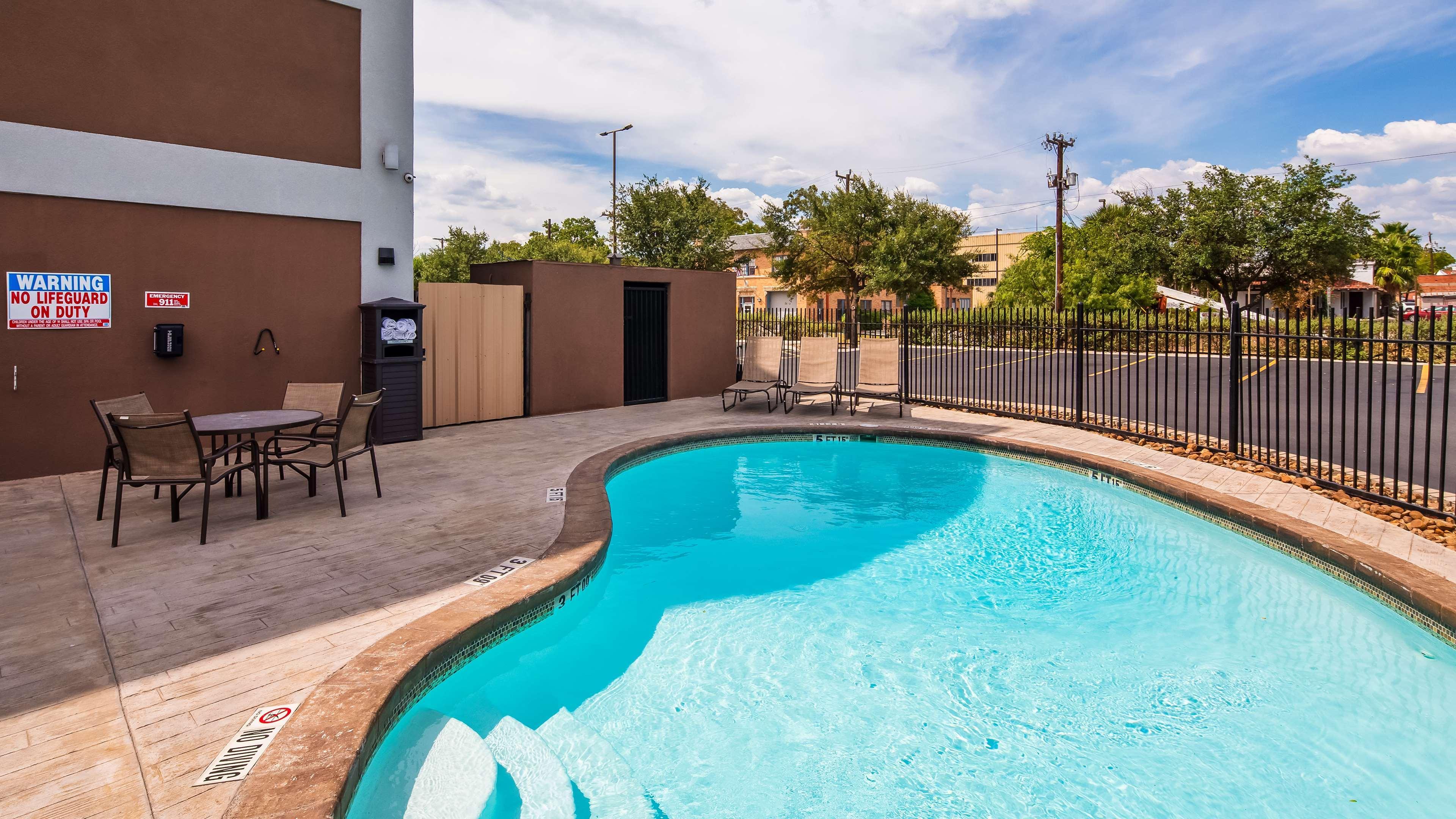 Best Western Plus Madison-Huntsville Hotel Esterno foto