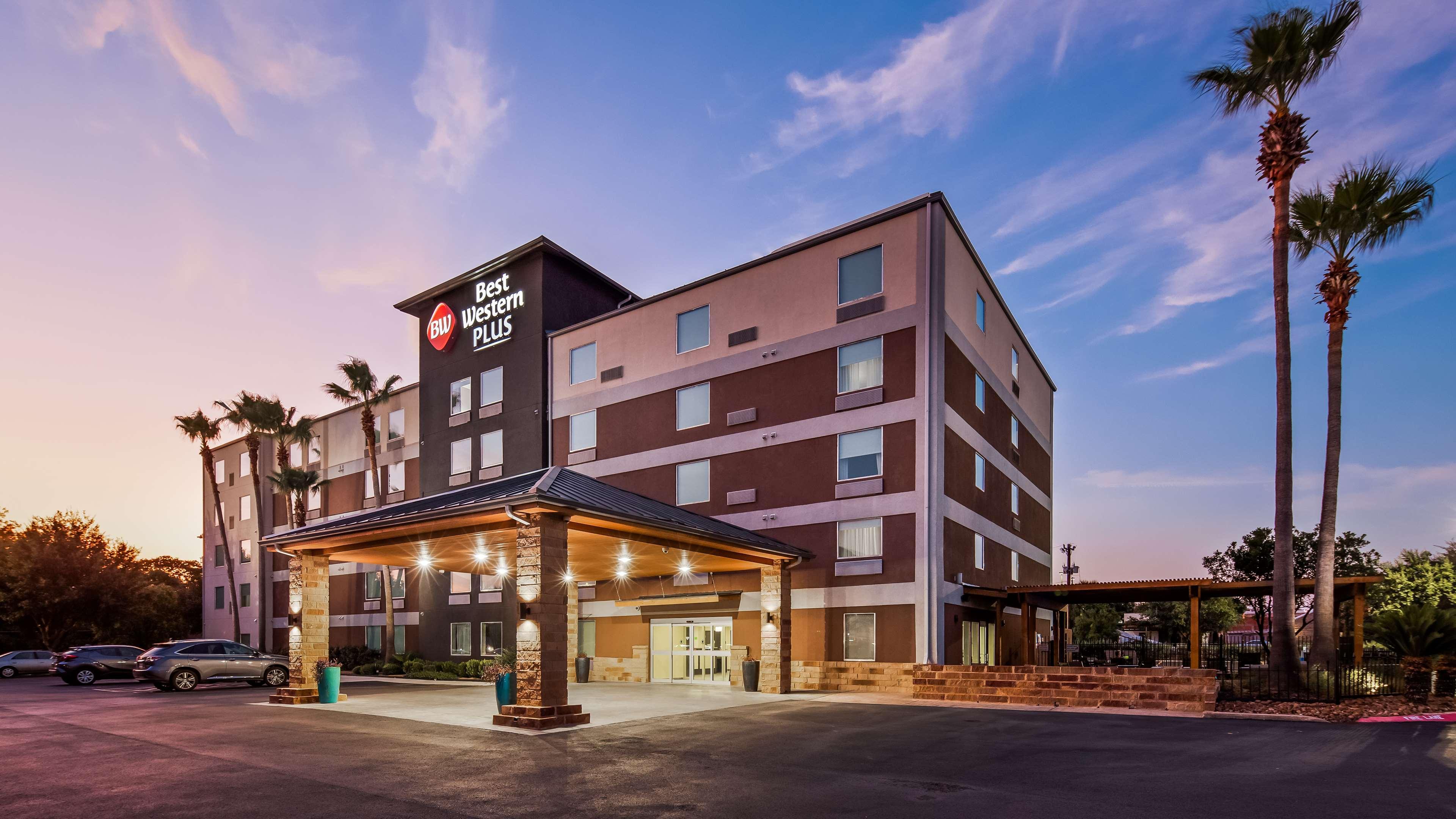 Best Western Plus Madison-Huntsville Hotel Esterno foto